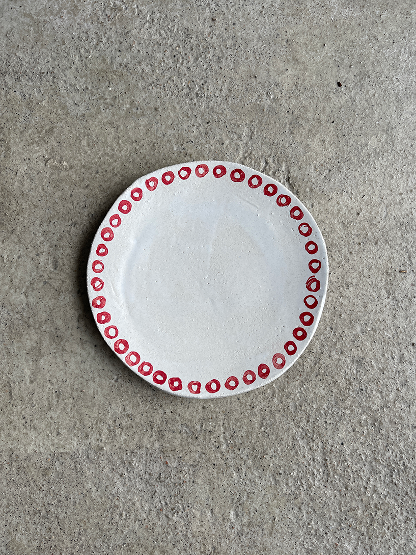 Medium Red Circles Plate